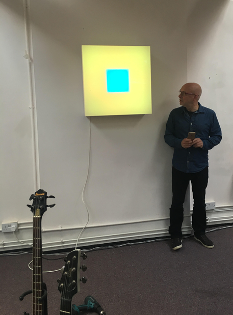 Brian Eno in mostra a Trani La sua musica e le sue luci fino al 30/10 al Castello Svevo