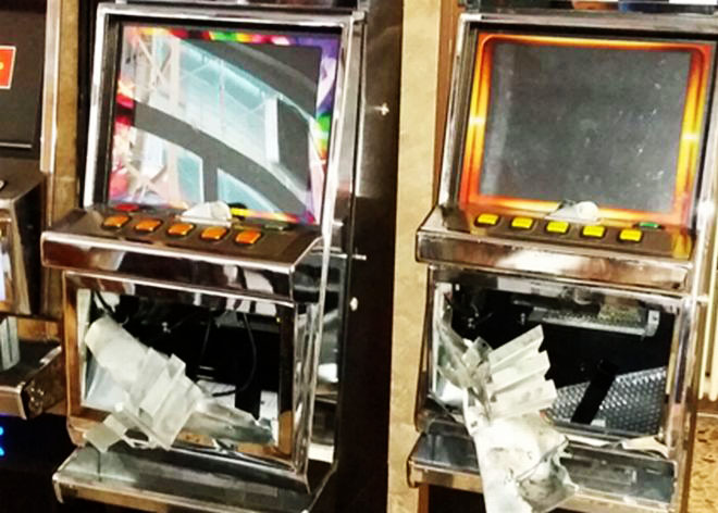 Lentini, rubano due slot machine e un registratore di cassa in un bar del paese, ma i Carabinieri sventano il furto