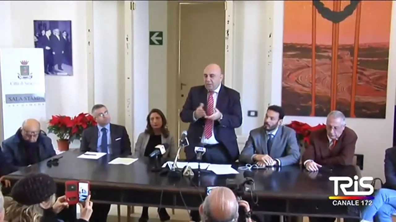 Il sindaco Garozzo: “Non mi dimetto, anzi, mi ricandido” (VIDEO)
