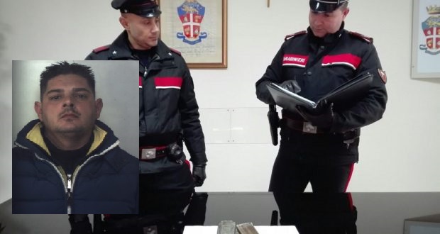 Siracusa, scoperto con hashish: arrestato