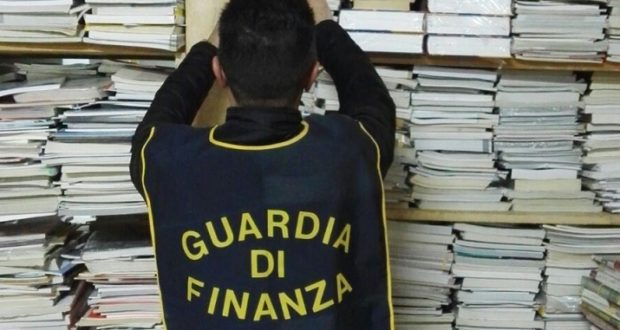 Augusta, sequetrati 67mila libri di testo