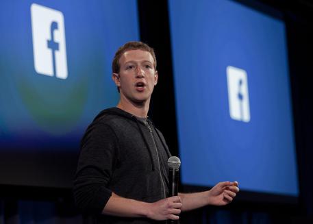 Facebook affonda a Wall Street, pesa Cambridge Analytica