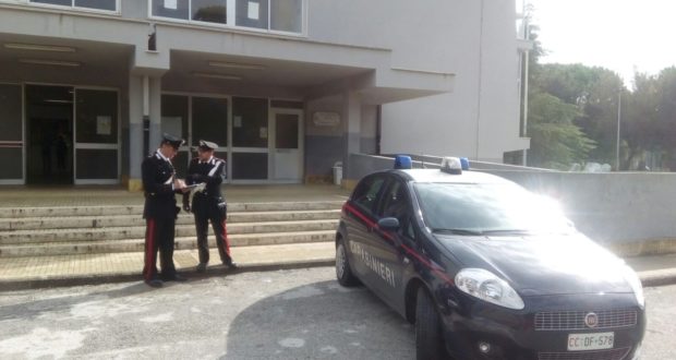 Floridia, deteneva in casa droghe leggere: arrestato