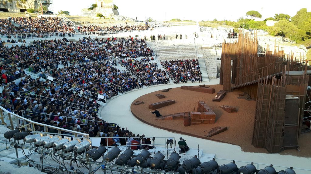 Al teatro greco di Siracusa le rappresentazioni classiche diventano festival