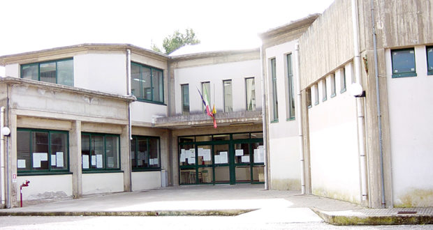 I poliziotti sventano un furto alla scuola Archimede