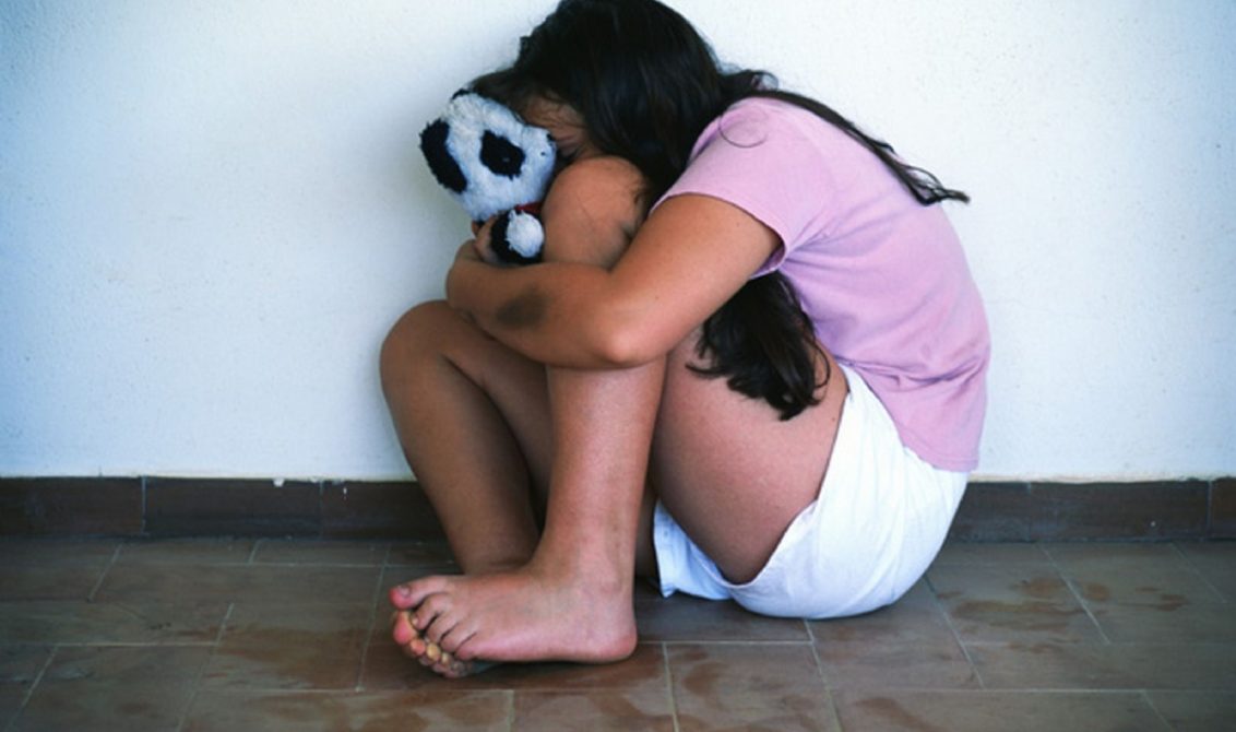 Francofonte, abusi sessuali sulla figlia: arrestato un romeno