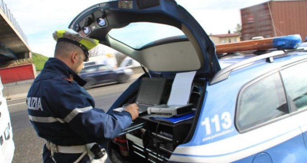 Ferragosto, la Polstrada intensifica i controlli sulle strade