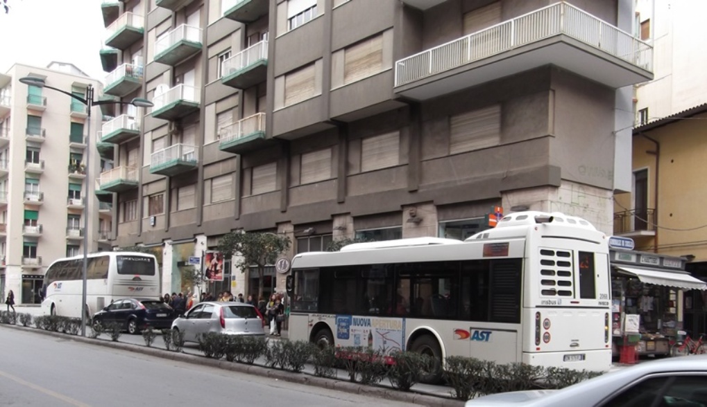 Istituire un servizio navetta verso l’ospedale Rizza