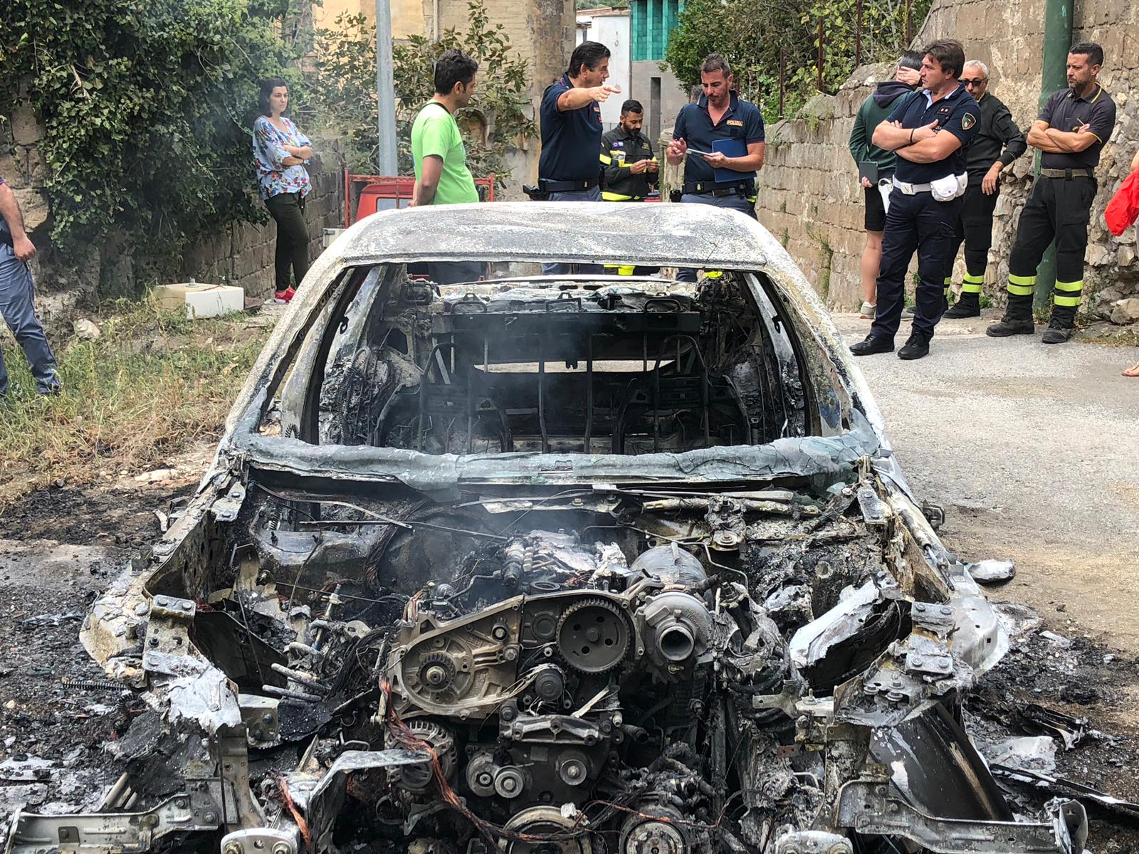 Incendiato l’auto di un dirigente Sinalp