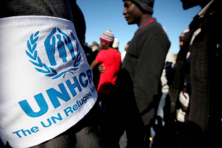 L’UNHCR evacua i rifugiati vulnerabili dalla Libia mentre riprendono i combattimenti nel paese