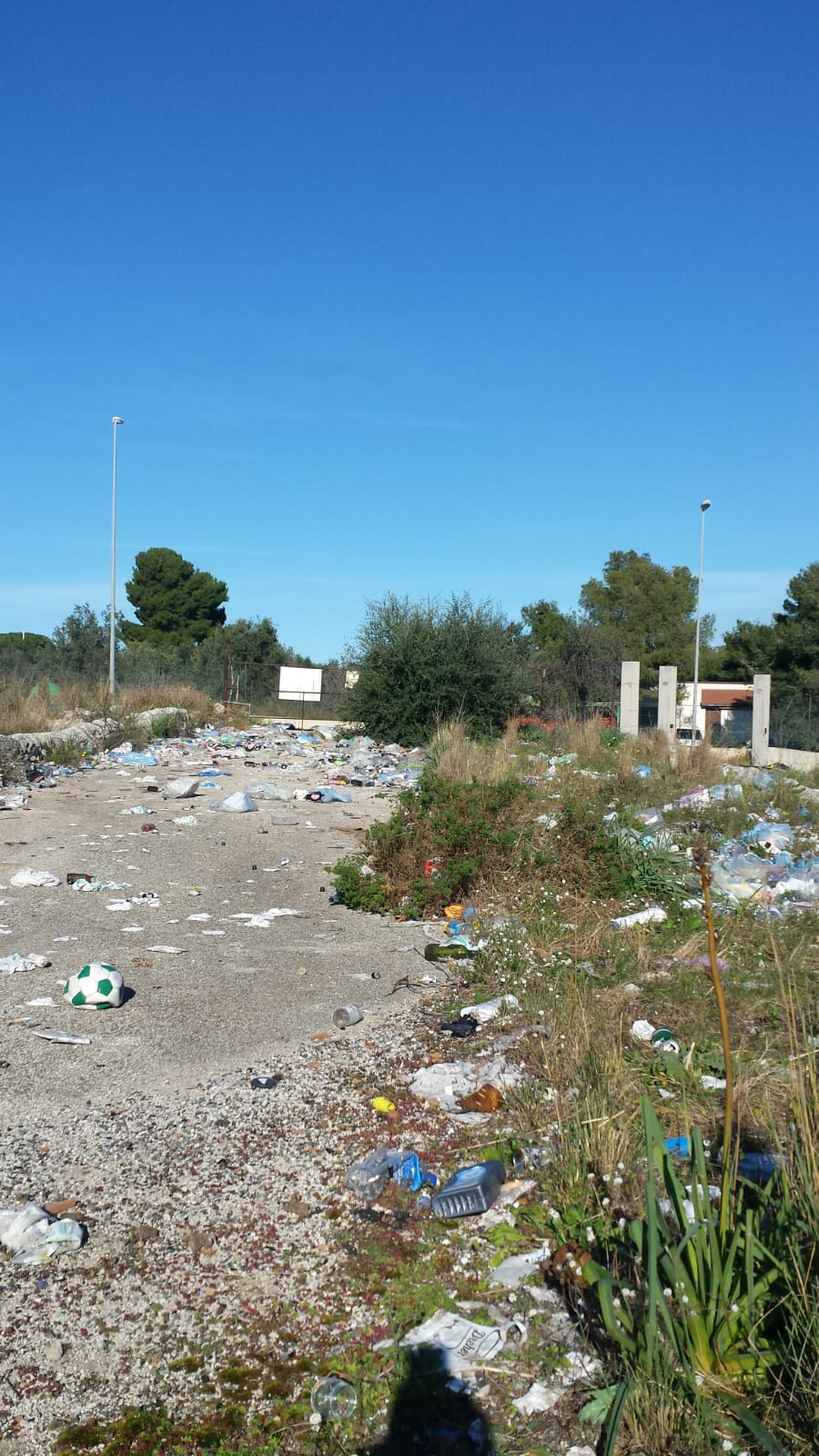Diventa Reporter WLTV: Abbandoni incontrollati di rifiuti nel territorio priolese