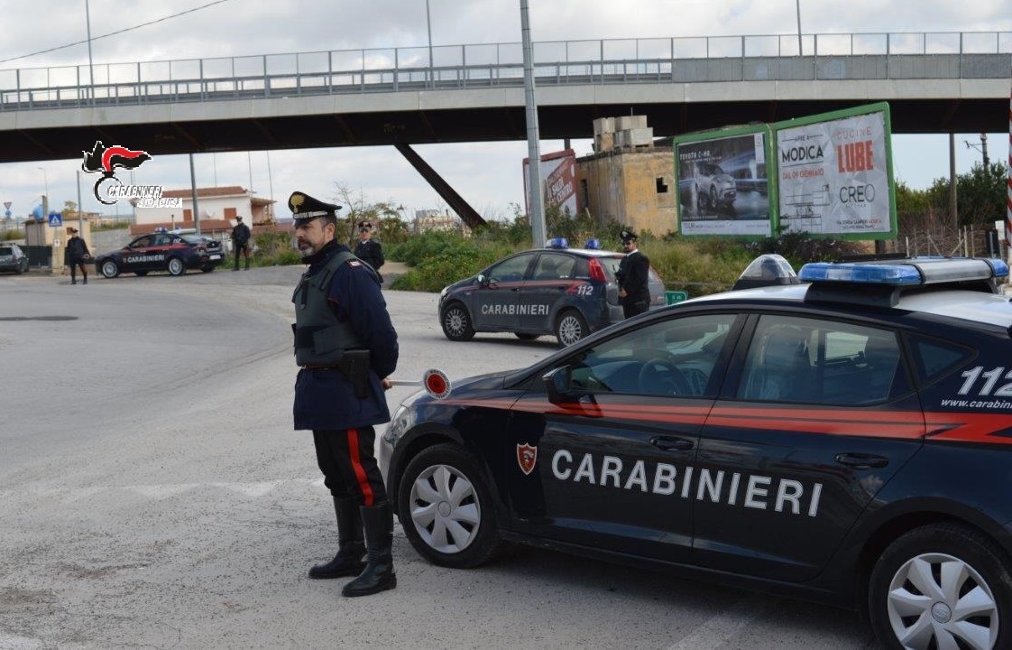 Rosolini: 2 Persone denunciati per possesso di sostanze stupefacenti