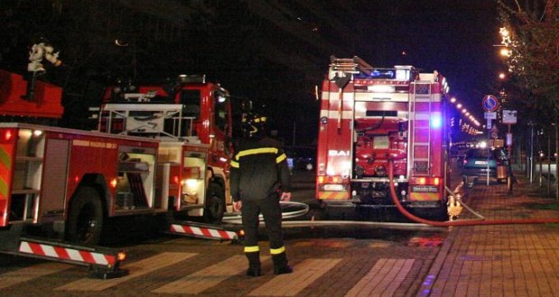 A fuoco la  macchina del legale dell’associazione Astrea