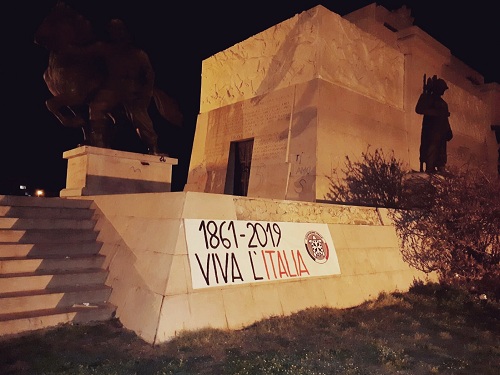 CasaPound, striscioni in oltre 100 città per ricordare l’unità d’Italia