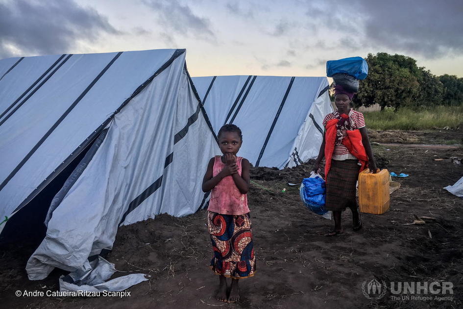 Mozambico: atterrato il primo volo UNHCR con aiuti umanitari