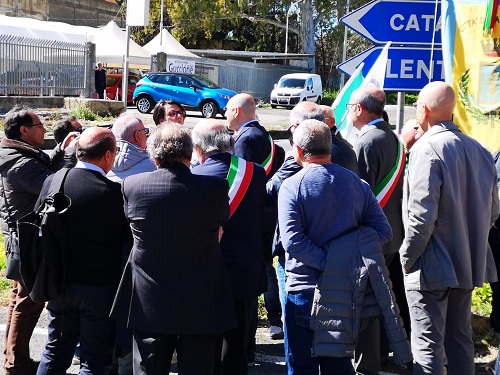 Rinvio della Ragusa – Catania, l’On. Cafeo: “massimo sostegno alle proteste dei sindaci, inaccettabile l’atteggiamento del Governo Nazionale e l’ambiguità del Governo Regionale”