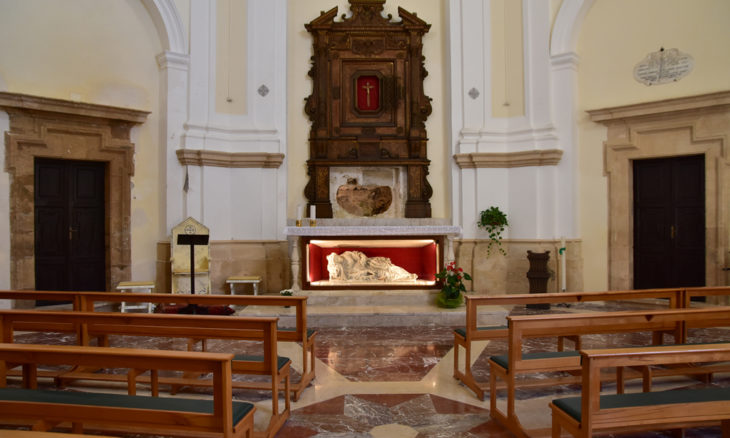 Vinciullo: Altare marmoreo della Chiesa di Santa Lucia al Sepolcro, aggiudicata la gara.