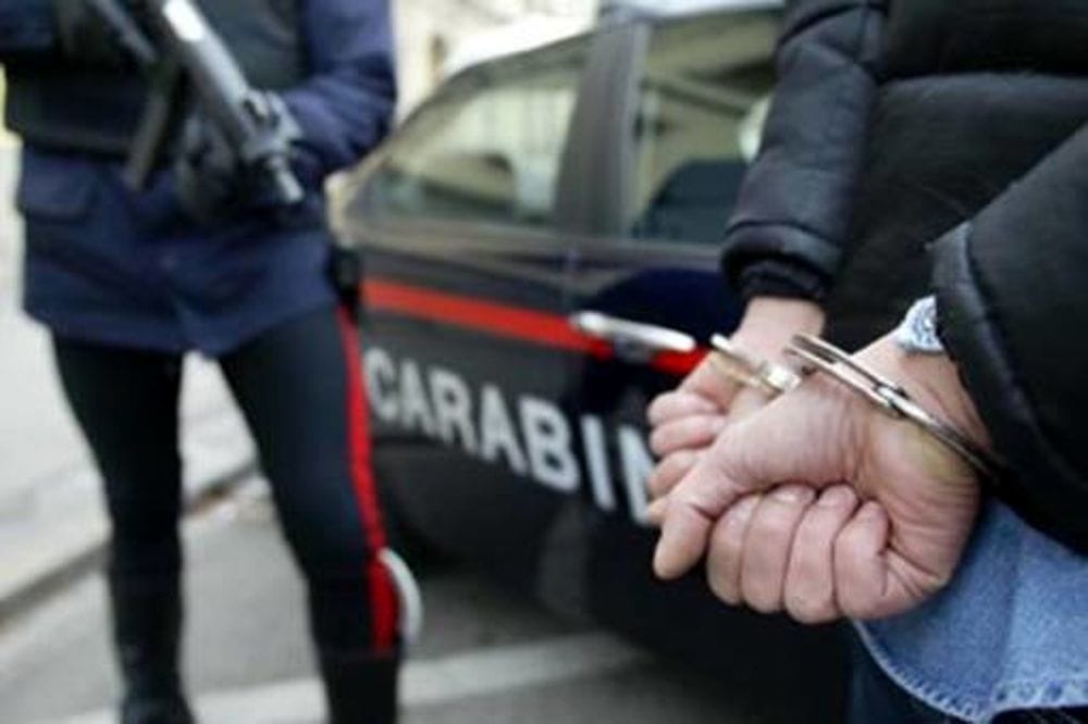 Carlentini- Maltrattamenti in famiglia, estorsione e sequestro di persona: arrestato 33enne