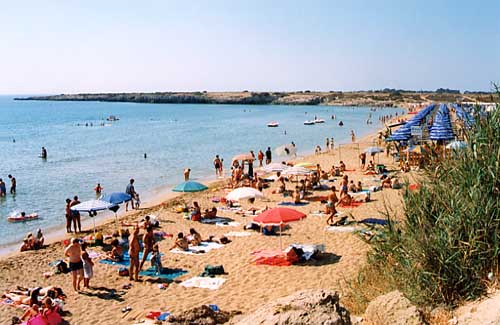 Arenella, eroso l’accesso alla spiaggia della Costa del sole