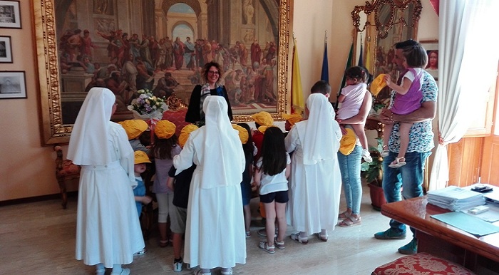 Canicattini, il sindaco Miceli  incontra i bambini della scuola dell’infanzia ”Ferrante Aporti”