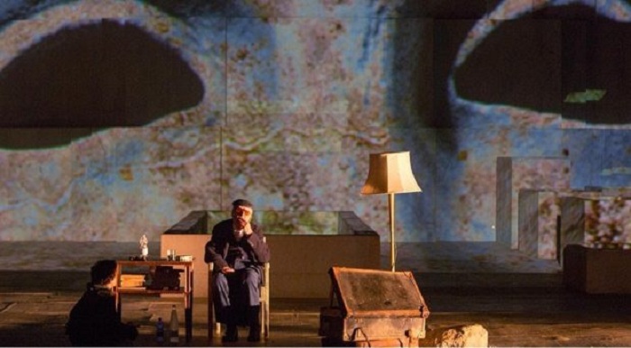 Andrea Camilleri e il teatro greco di Siracusa