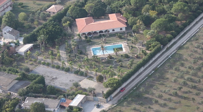 Mafia: confiscata villa con piscina a imprenditore Partinico, valore stimato  4 milioni