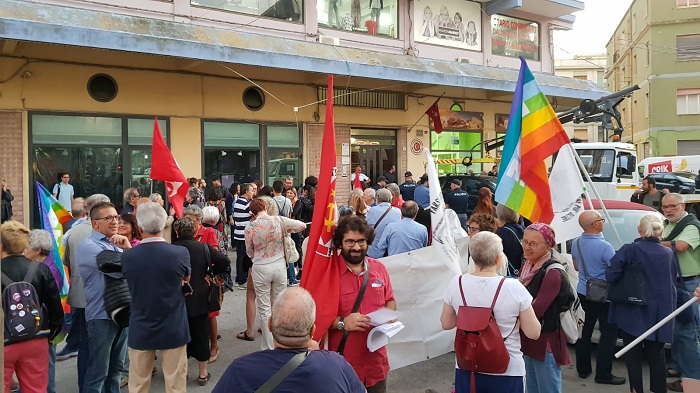 Siracusa, decine di persone davanti al consolato turco per dire no alla guerra