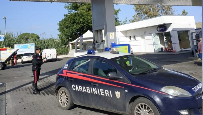 Siracusa: i carabinieri sventano un furto al distributore di carburante Q8 di viale Ermocrate