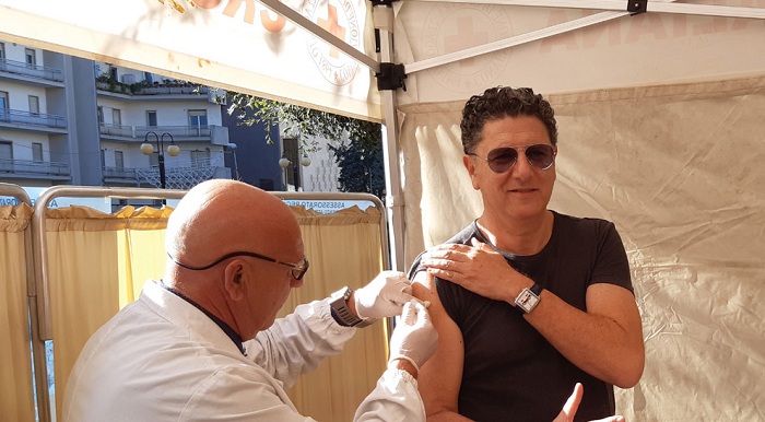 Civid – Sicilia 64,9 positivi su 100 mila abitanti, numeri vaccinazioni collocano regione in fondo classifica
