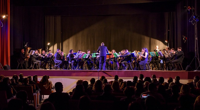 Grande successo al Teatro comunale di Priolo per il concerto di capodanno- Video del primo brano “La vita è Bella”
