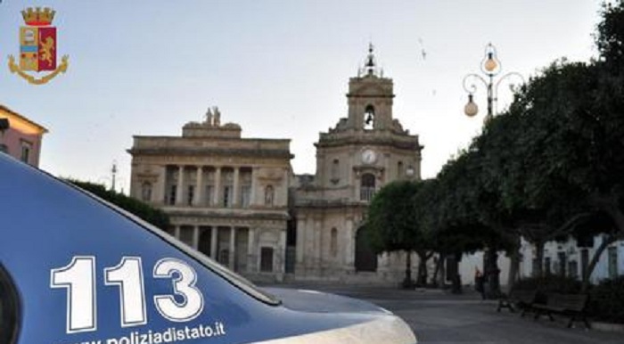 Vittoria. Sparatoria con due feriti, un fermo