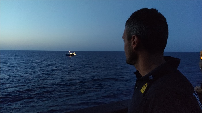 Mare Sicuro: la fregata Carabinieri presta supporto medico ad un motopesca