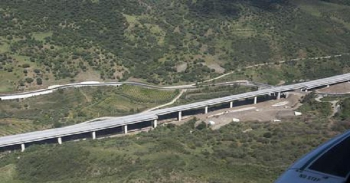 Viadotto Himera, Cancelleri: verrà riaperto a luglio, ma la Regione esegua i lavori per eliminare la frana.