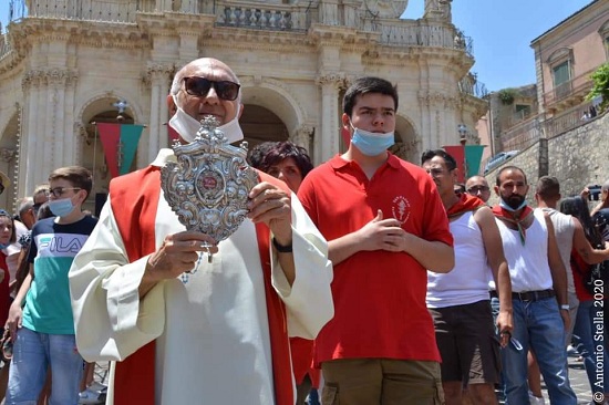 Palazzolo, l’arcivescovo Pappalardo sospende le celebrazioni per San Paolo