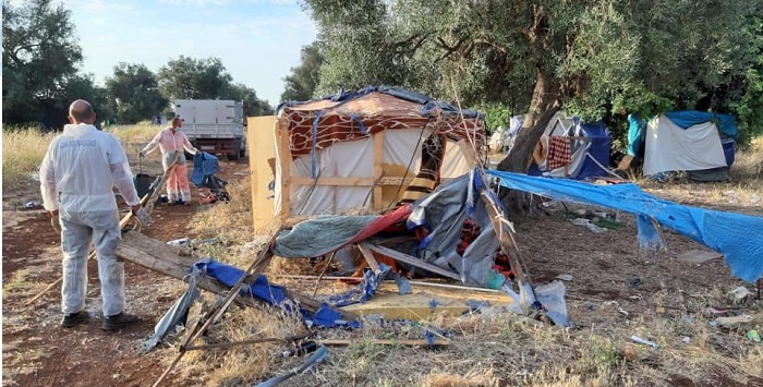 Cgil su sgombero migranti Cassibile: colpire il caporalato non i lavoratori stagionali