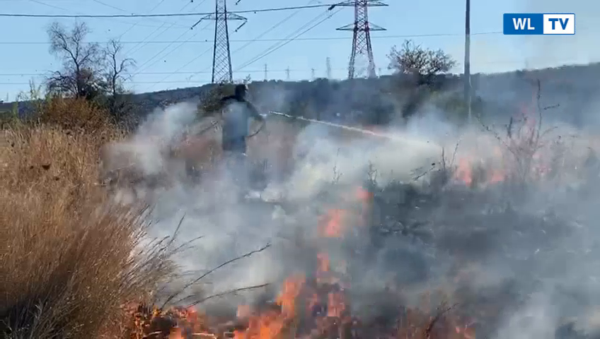 Priolo, nuovo incendio di sterpaglie alla circonvallazione ( Video)