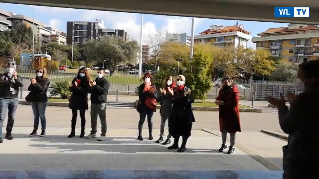 Uccise la moglie strangolandola, confermati 30 anni in appello – Applausi per gli avvocati alla conferma della condanna