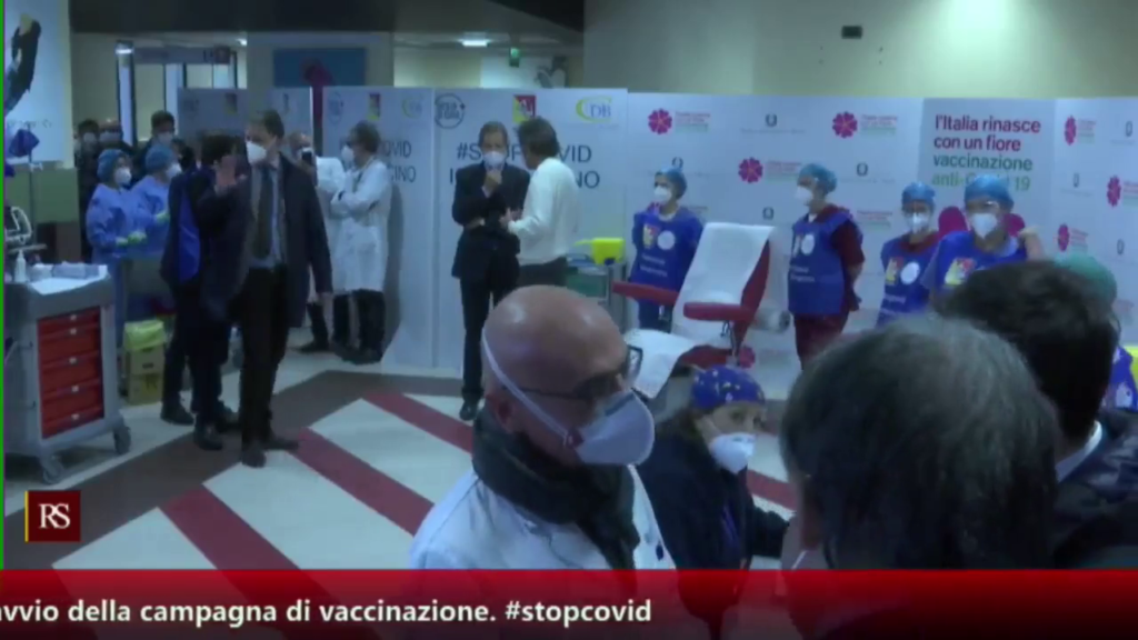 In diretta dall'ospedale Civico di Palermo la prima somministrazione del vaccino anti Covid