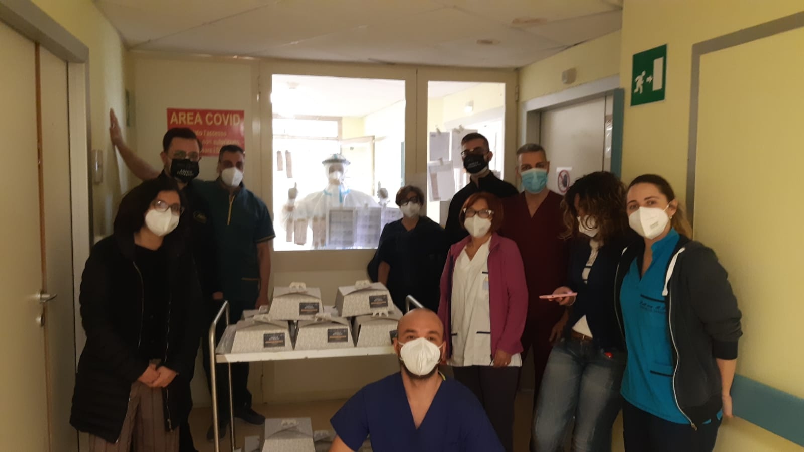 Un pranzo in dono agli operatori sanitari del reparto covid di Lentini