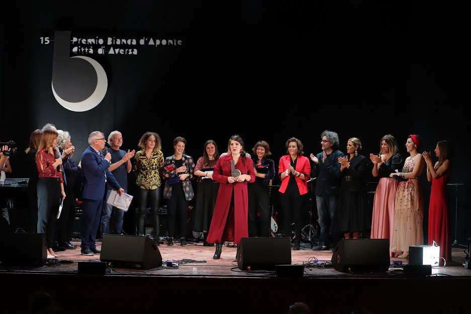 Aperte le iscrizioni per il Premio D’Aponte 2021, il contest riservato a cantautrici