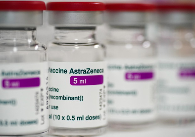 Covid – Sperimentazione Usa su Astrazeneca, il vaccino è sicuro – Gilbert: “Questo vaccino salverà vite umane”
