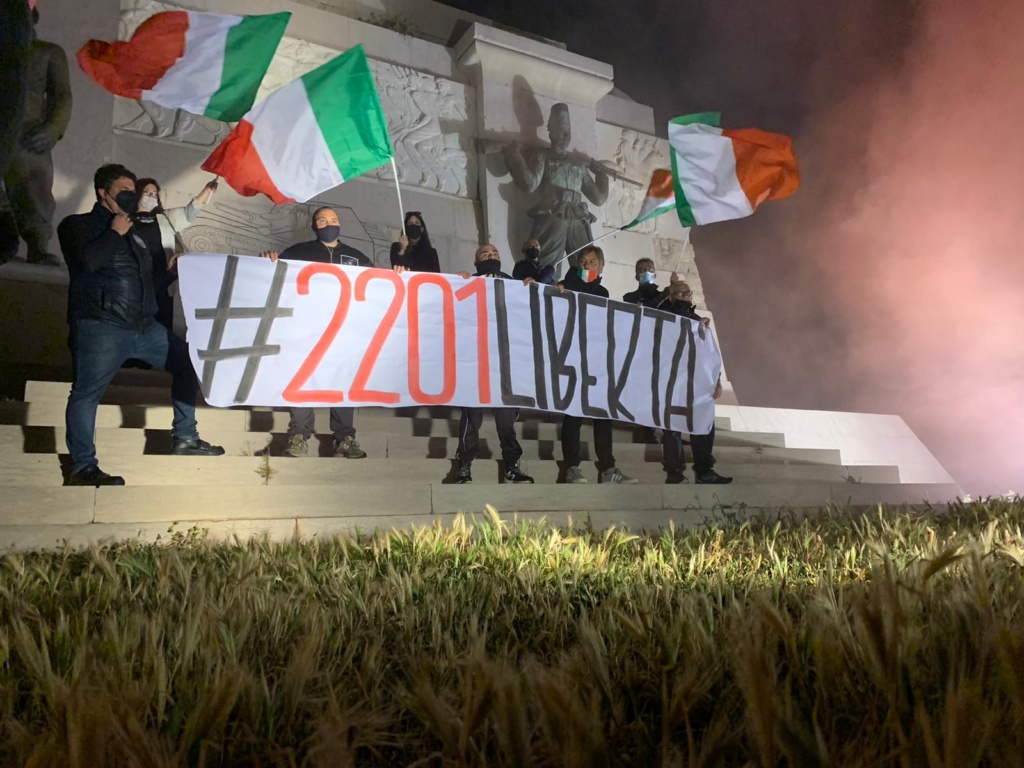 Siracusa - CasaPound Italia aderisce alle proteste contro coprifuoco