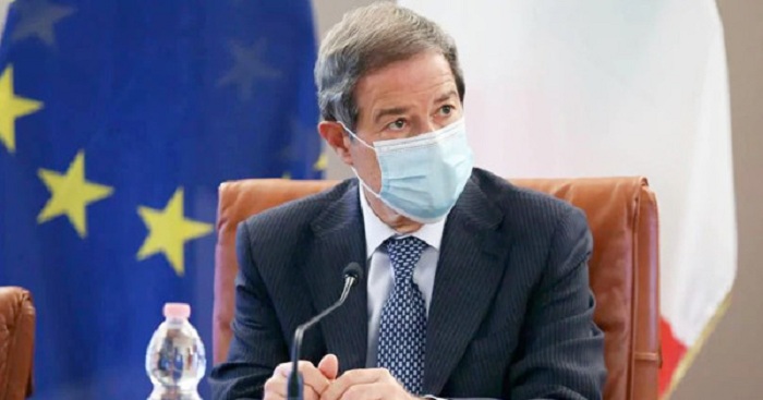 Covid Sicilia, appello di Musumeci per i vaccini: «Non può vincere la paura!»