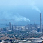 Polo petrolchimico, Scerra (M5s): “500 miliardi per transizione industriale e tutela dell’occupazione”