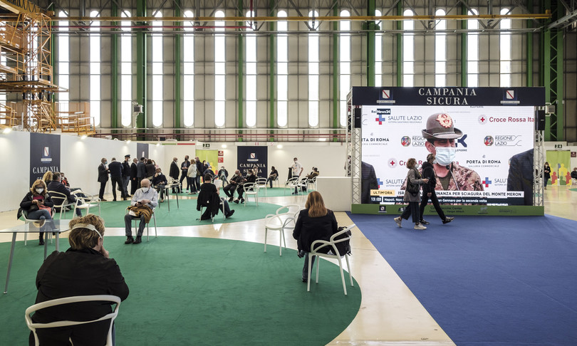 Covid: 9.116 nuovi casi e 305 morti, giù il tasso di positività al 2,9%  nelle ultime 24 ore in Italia