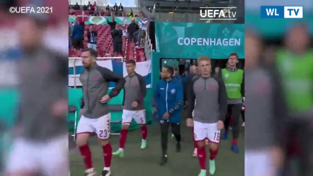 Malore Eriksen, i giocatori danesi tornato in campo: l’applauso degli avversari I calciatori visibilmente scossi dopo il malore del compagno di squadra