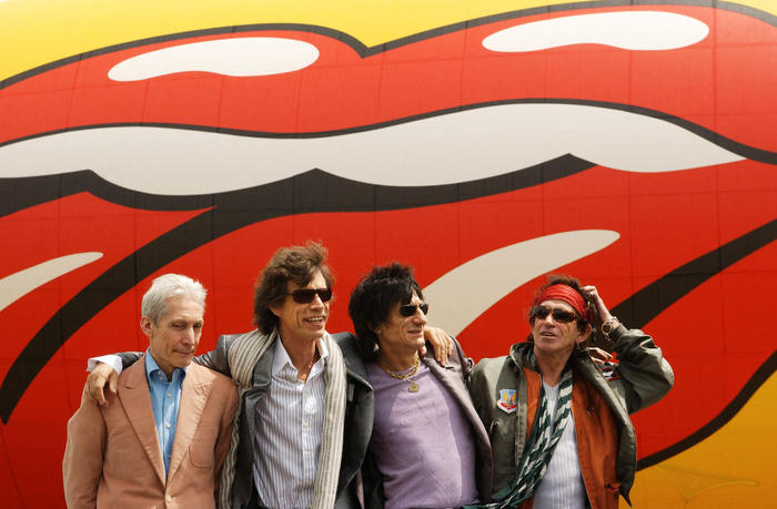 È morto Charlie Watts, il batterista dei Rolling Stones Aveva 80 anni.