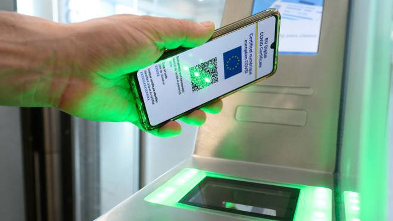 Covid – Oggi il dpcm con la lista delle attività dove non sarà richiesto il green pass