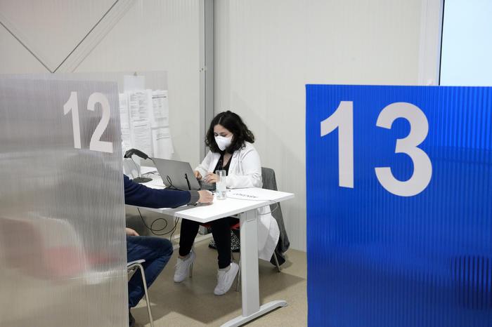 Covid Sicilia – Più vaccini, riaprono ristoranti in ‘arancione’ – Ordinanza Musumeci, resta obbligo Green pass al chiuso