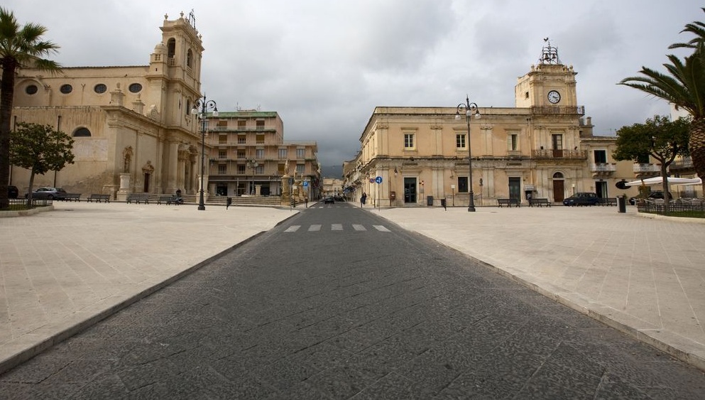 Avola: Violenza a scuola -Professore picchiato e Preside minacciato